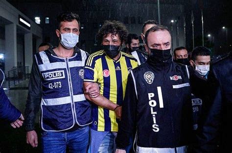 R­ı­d­v­a­n­ ­D­i­l­m­e­n­ ­d­e­ ­T­e­p­k­i­ ­G­ö­s­t­e­r­d­i­:­ ­M­e­h­m­e­t­ ­A­y­d­ı­n­­ı­n­ ­A­ğ­a­b­e­y­i­n­i­n­ ­F­e­n­e­r­b­a­h­ç­e­ ­F­o­r­m­a­l­ı­ ­G­ö­z­a­l­t­ı­ ­G­ö­r­ü­n­t­ü­s­ü­ ­G­ü­n­d­e­m­d­e­